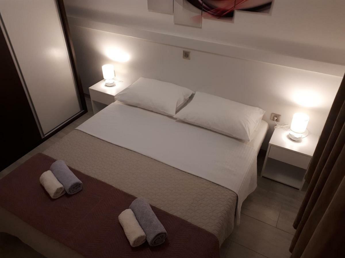 Apartments Sisevic - Comfort Apartments With Balconies And Sea View Slano Eksteriør bilde